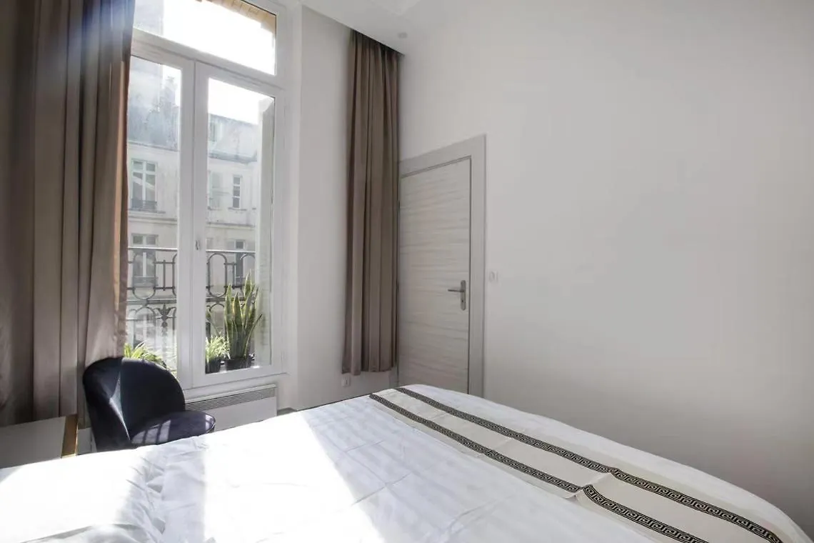 Appartement Avenue Kleber A Proximite De L'Arc De Triomphe, Avenue Des Champs Elysees, Trocadero, Paris 0*,